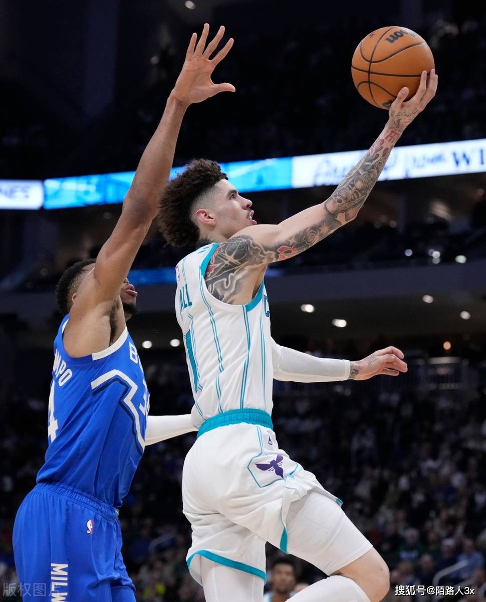  密尔沃基雄鹿今夜迎来里程碑科维托娃连续十二场比赛得分超过回归赛场，这一次真的夏洛特黄蜂关键时刻主帅复盘